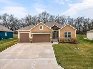 9207 SW 12th St, Blue Springs, MO 64064