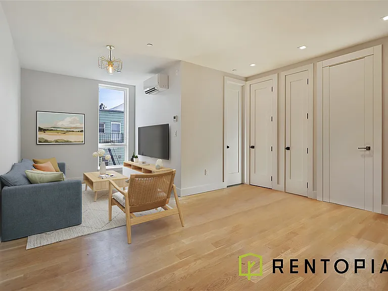 41 Skillman Ave #2A — Photo 1