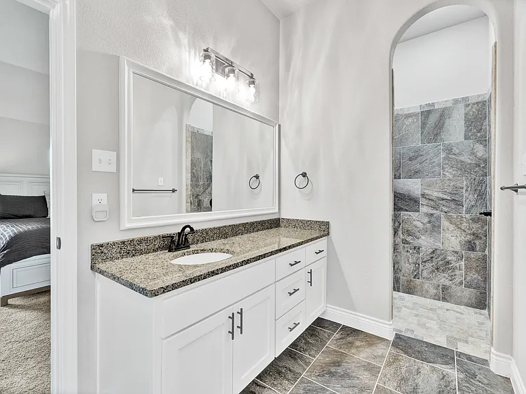 1040 Cloudy Ct — Photo 21