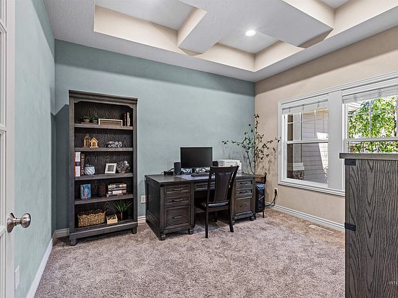 5th image of 1099 E Azan St