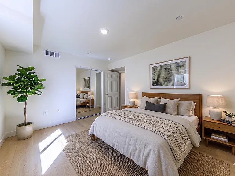 1652 Murchison St — Photo 29