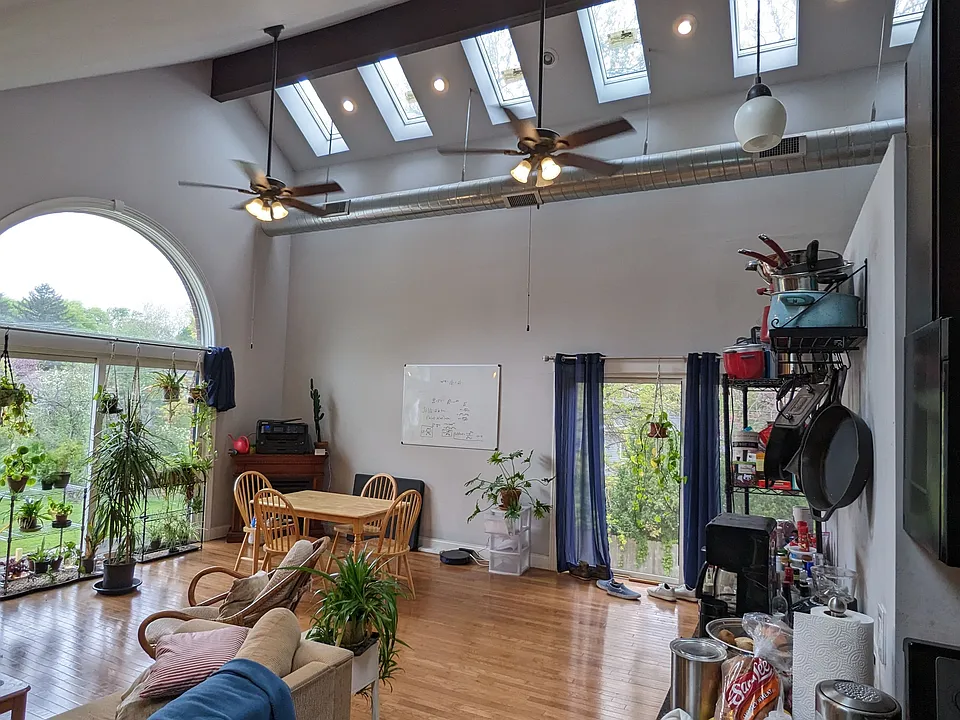 903 S Elm Blvd #1