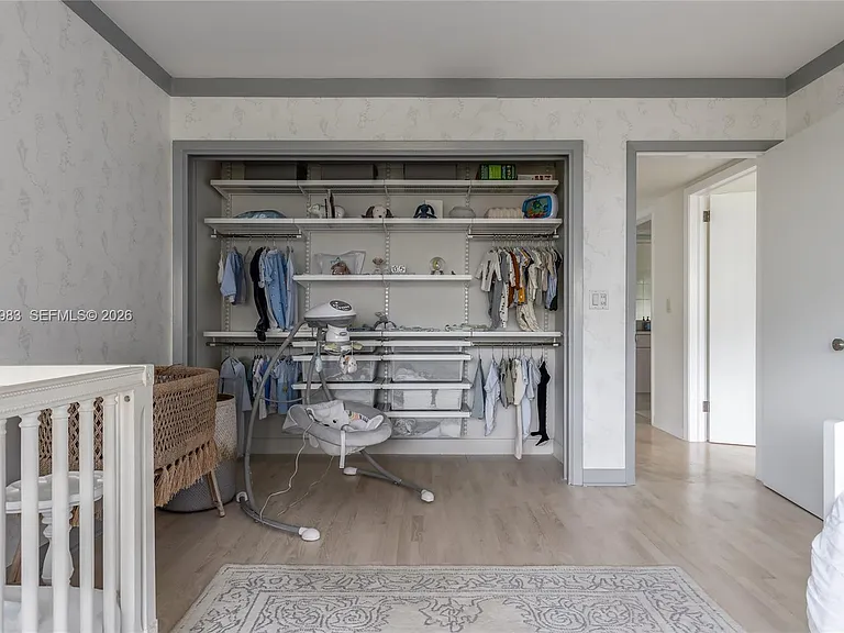 950 S Southlake Dr — Photo 11