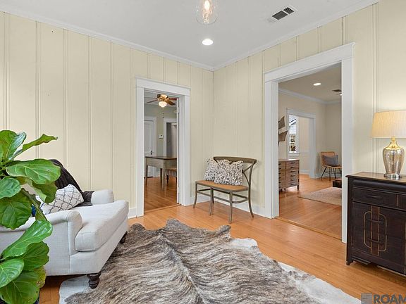 4th image of 3105 S Eugene St