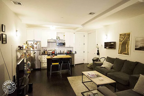 Rented by MySpaceNYC | media 4