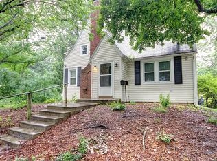 903 E Washington St, Urbana, IL 61801