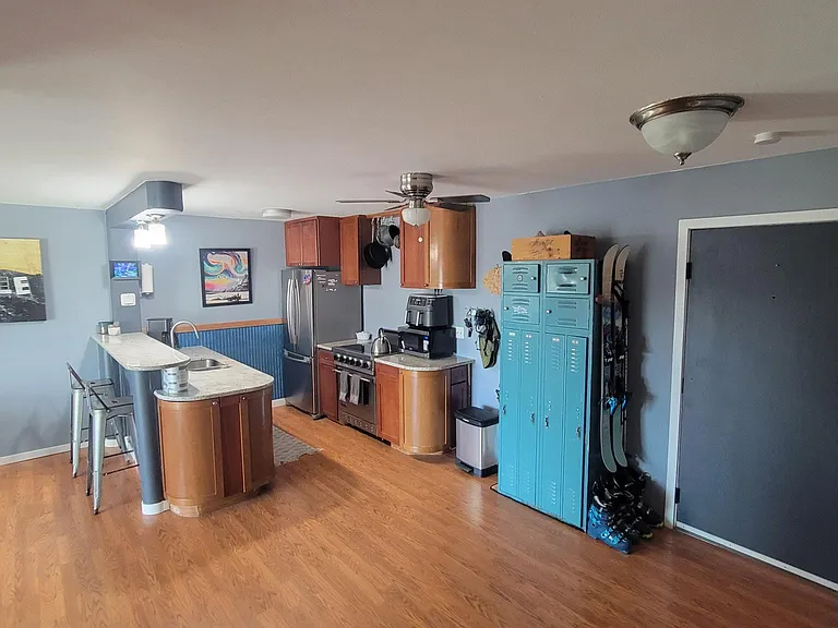 1150 Golden Cir #308 — Photo 2