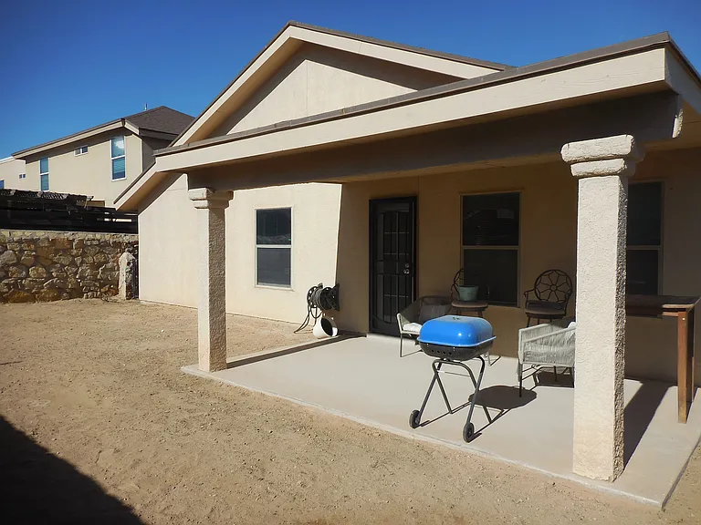 12572 Paseo Lindo Dr — Photo 39