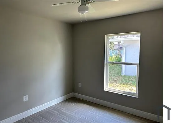 3 bed, 1200 sqft, $2,300 — Photo 2