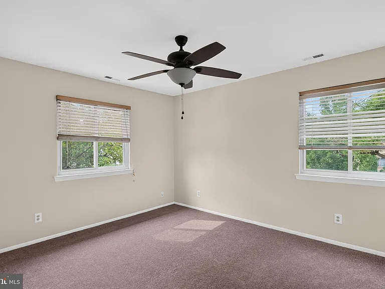 714 Woodhollow Dr — Photo 16