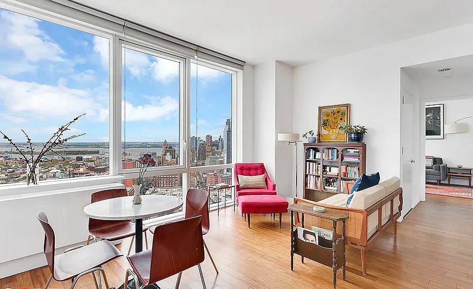 1st image of 66 Rockwell Pl APT 40D