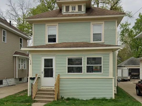 234 Leslie St, Lansing, MI 48912
