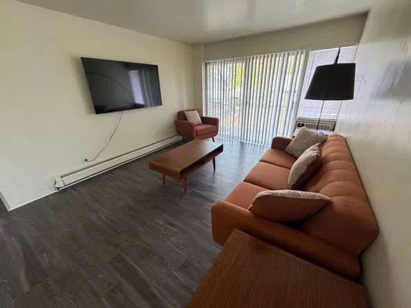 Spacious 2-Bedroom Units in Ann Arbor's Old Westside, 418 2nd St APT 6, Ann Arbor, MI 48103