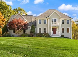 96 Ball St, Northborough, MA 01532