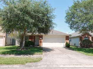 930 Cavern Brook Ln, Fresno, TX 77545