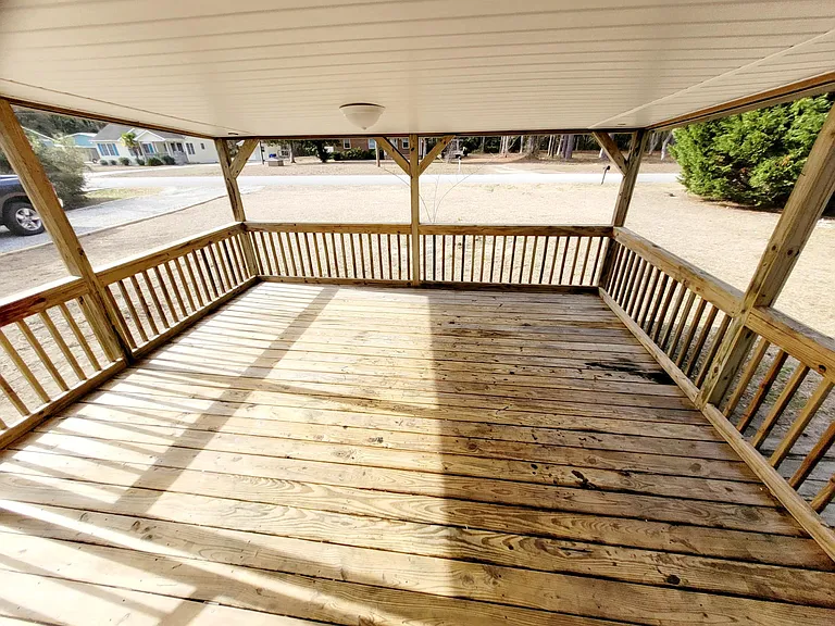 Screened Deck