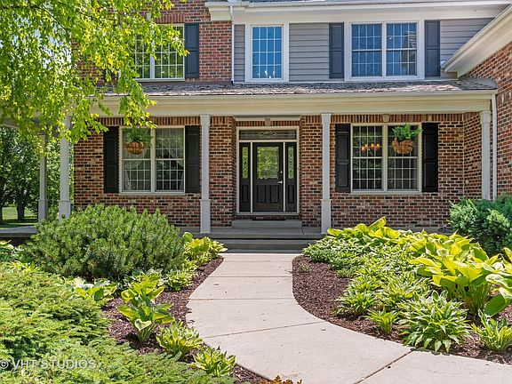 4th image of 7N225 Windsor Dr