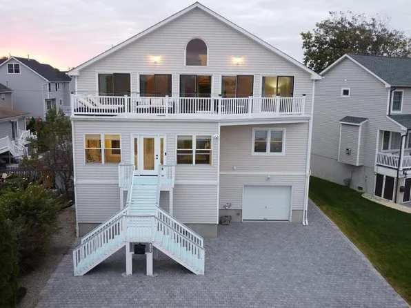 1505 Saint Louis Ave, Point Pleasant Beach, NJ 08742