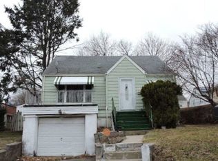 121 Hillcrest Rd, Bridgeport, CT 06606