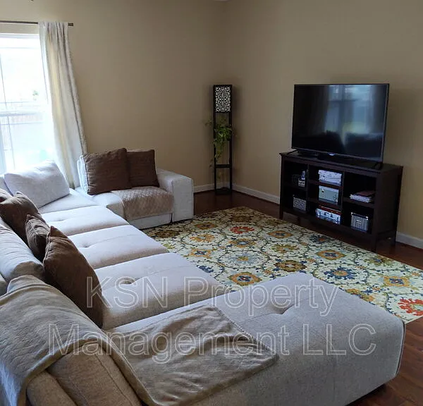264 Pink Dogwood Ln — Photo 4
