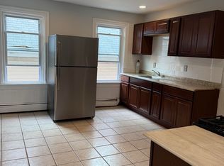 111 Jewett St APT 3, Providence, RI 02908