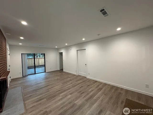 209 SW 132nd St — Photo 7