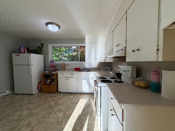 5th image of 30 Young St #6