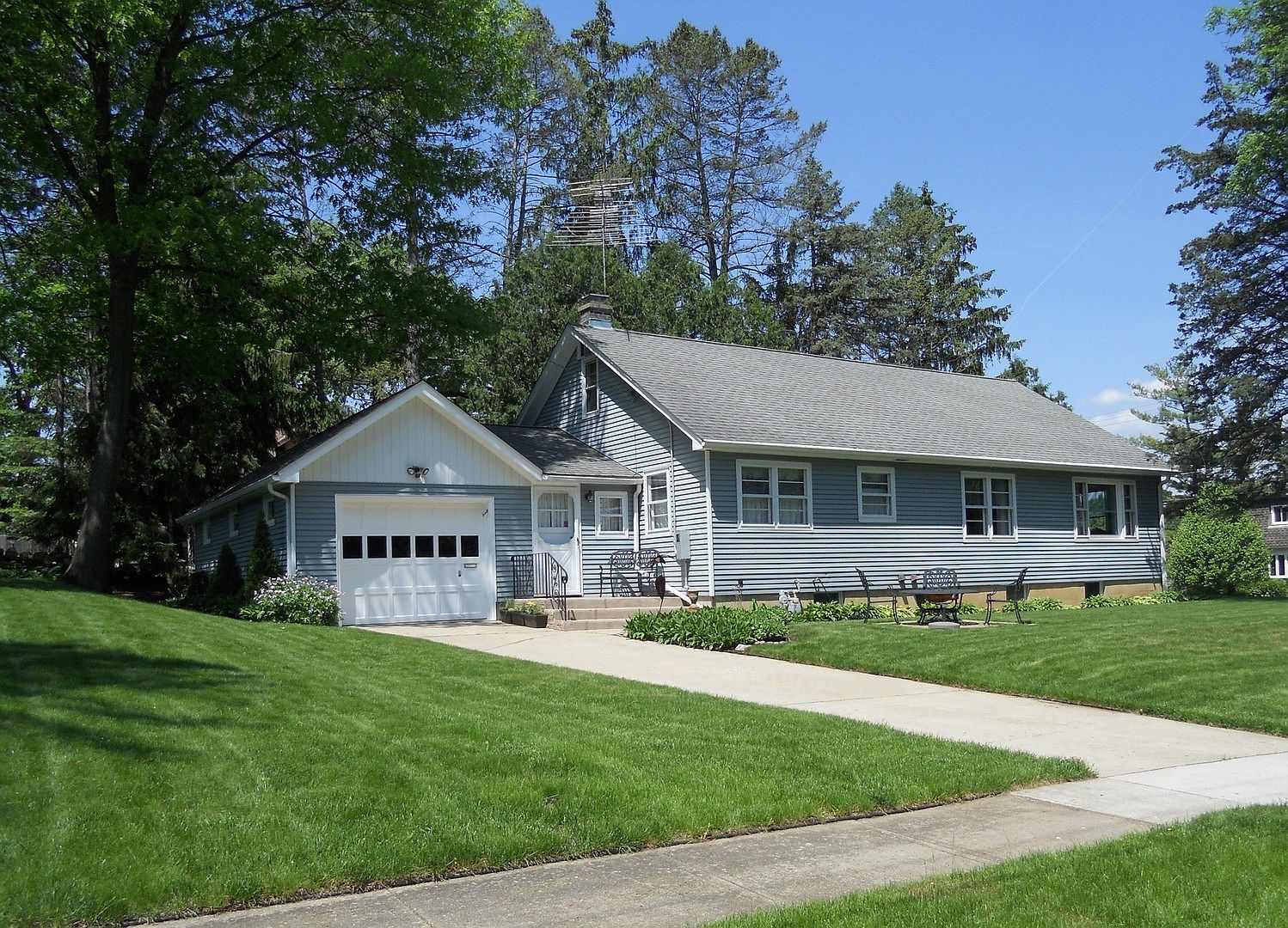 407 N River Rd, Fox River Grove, IL 60021 Zillow