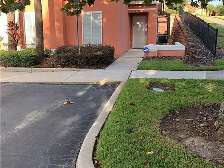 3152 Yellow Lantana Ln — Photo 24
