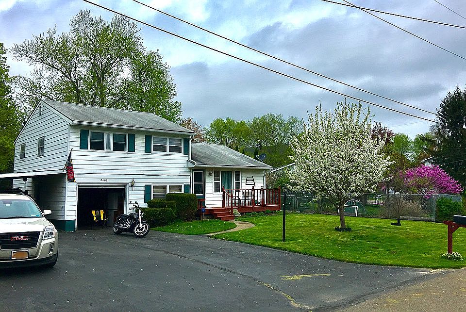 Wonderful curb appeal