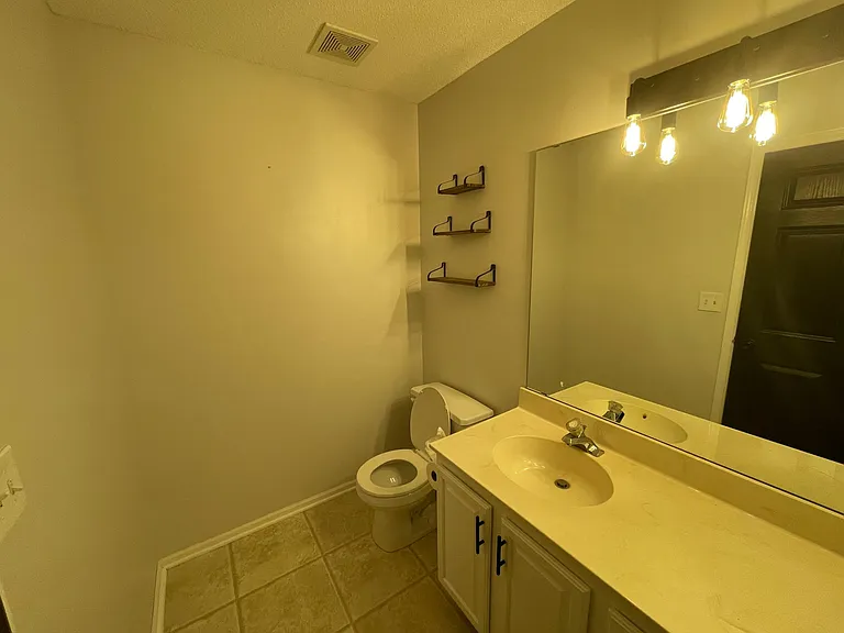 1364 Conservatory Ct — Photo 27