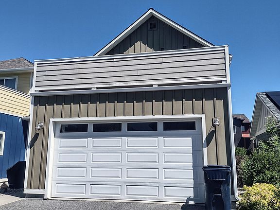 2nd image of 1260 Manzanita Dr