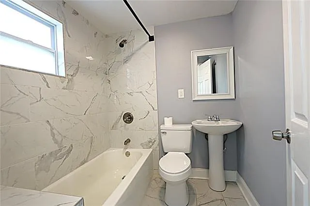 806 Estalote Ave — Photo 10