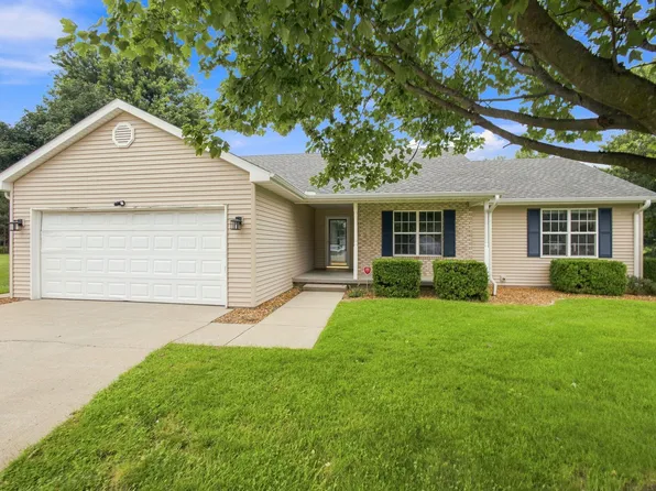 11398 N Pine Ct, Wheatfield, IN 46392
