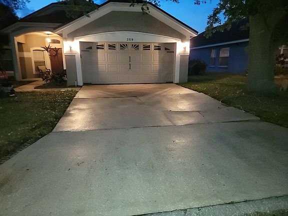 3rd image of 359 Sir Phillips Dr