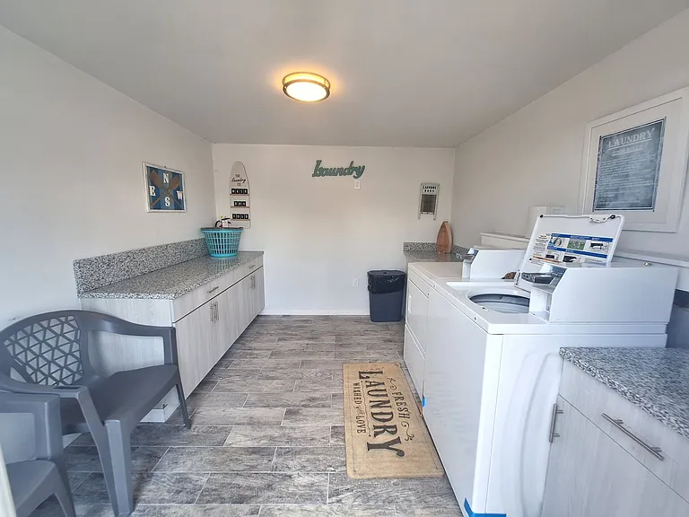 805 N Dixie Fwy #4 — Photo 18