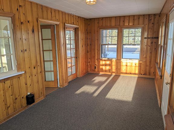 4th image of 8203 Cottonwood Dr