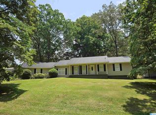 694 Old Mill Rd, Oneonta, AL 35121