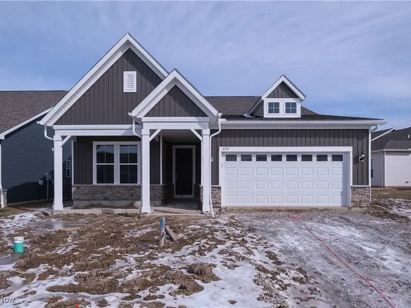 439 Clipper Ct, Avon Lake, OH 44012