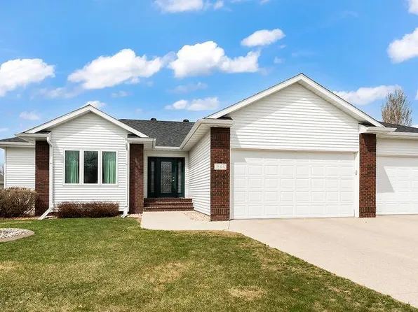 1844 1st St, West Fargo, ND 58078
