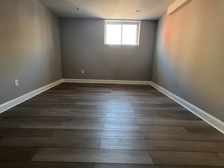 Jefferson St W 5239 — Photo 14