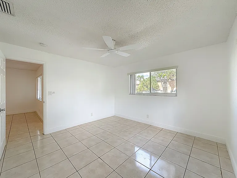 7504 NW 44th Ct #W — Photo 23