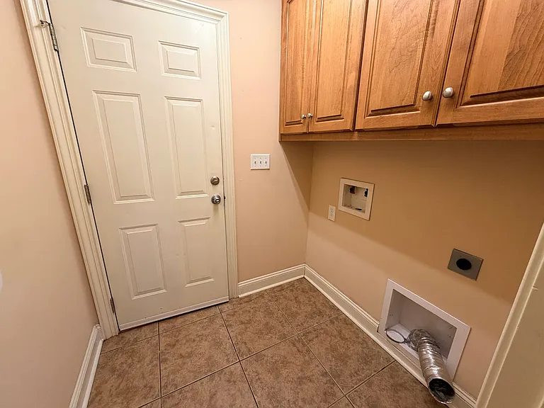 4901 Liberty Cir — Photo 8