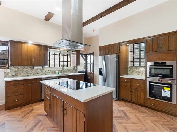 2314 Palisade Avenue image 14 of 49