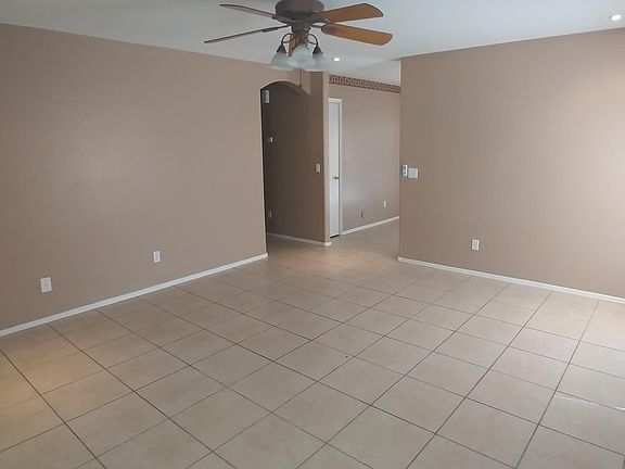 4th image of 12541 W Willow Ave
