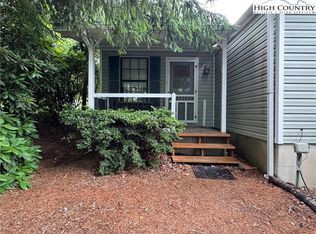 58 Hickory Ln, Newland, NC 28657