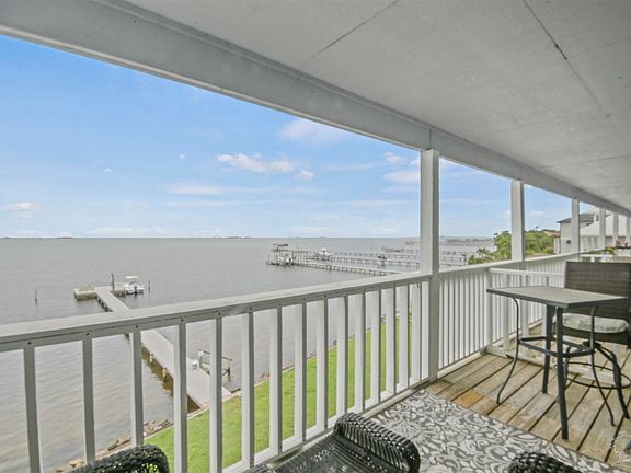 2nd image of 5539 Soundside Dr