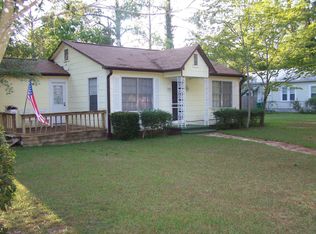 602 NE 3rd St, Havana, FL 32333