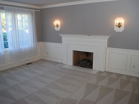 2nd image of 3823 240th Pl SE