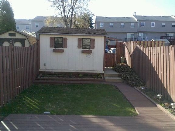 Back Yard w Shed